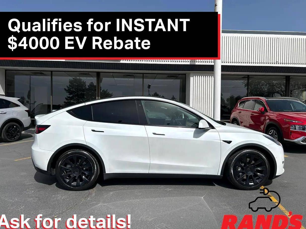 TESLA MODEL Y 2020 5YJYGDEE8LF013062 image